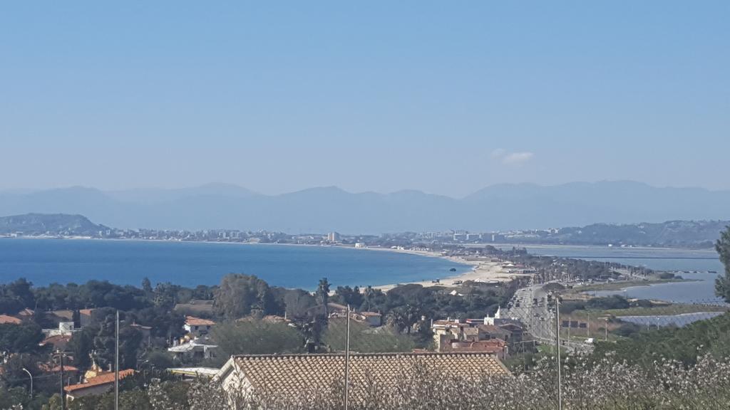 מלון סנט'איזידורו Casa Campidanese מראה חיצוני תמונה