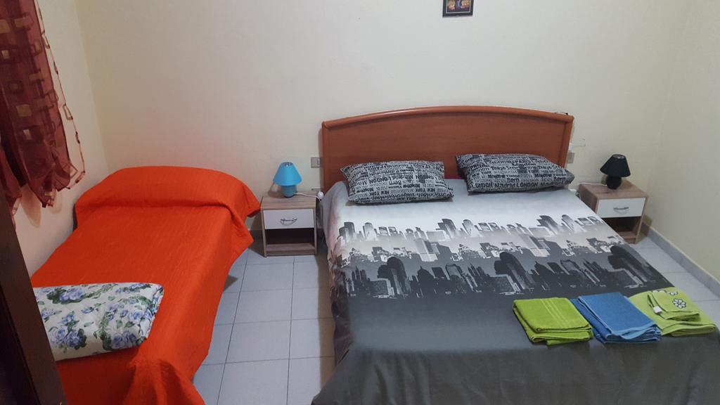 מלון סנט'איזידורו Casa Campidanese מראה חיצוני תמונה